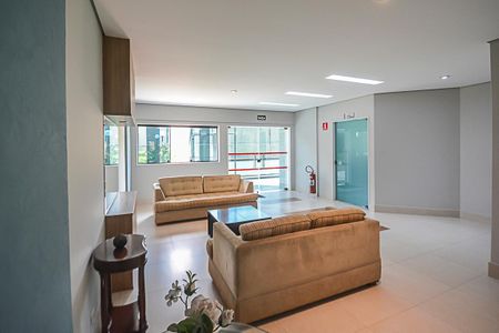 Apartamento à venda com 146m², 4 quartos e 3 vagas Apartamento à venda com 146m², 4 quartos e 3 vagasHall de entrada