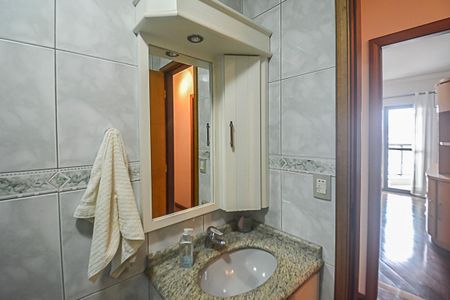 Apartamento à venda com 146m², 4 quartos e 3 vagas Apartamento à venda com 146m², 4 quartos e 3 vagasBanheiro