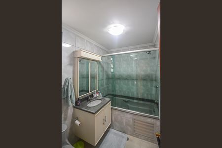 Apartamento à venda com 146m², 4 quartos e 3 vagas Apartamento à venda com 146m², 4 quartos e 3 vagasBanheiro da Suíte