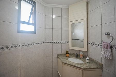 Apartamento à venda com 146m², 4 quartos e 3 vagas Apartamento à venda com 146m², 4 quartos e 3 vagasLavabo
