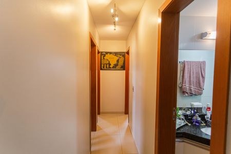 Corredor de apartamento à venda com 3 quartos, 120m² em Sagrada Família, Belo Horizonte