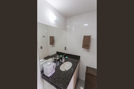Apartamento à venda com 120m², 3 quartos e 2 vagas Apartamento à venda com 120m², 3 quartos e 2 vagasBanheiro da Suíte