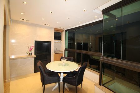 Apartamento à venda com 150m², 3 quartos e 3 vagasÁrea Gourmet