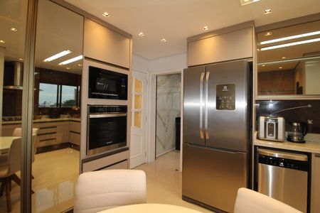 Apartamento à venda com 150m², 3 quartos e 3 vagasCozinha