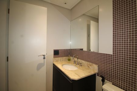 Apartamento à venda com 150m², 3 quartos e 3 vagasQuarto 2 - Banheiro