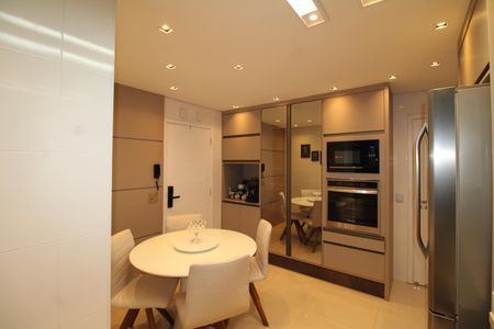 Apartamento à venda com 150m², 3 quartos e 3 vagasCozinha