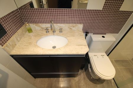 Apartamento à venda com 150m², 3 quartos e 3 vagasQuarto 2 - Banheiro