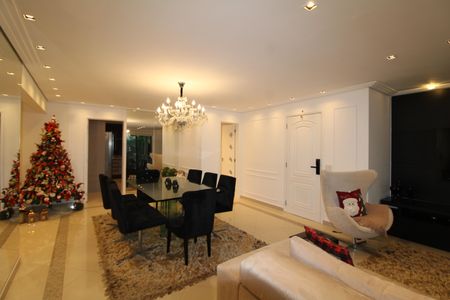 Apartamento à venda com 150m², 3 quartos e 3 vagasSala