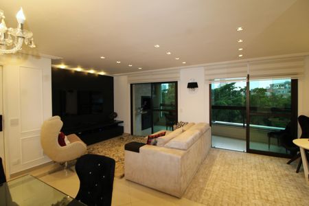 Apartamento à venda com 150m², 3 quartos e 3 vagasSala