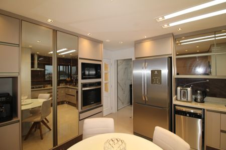 Apartamento à venda com 150m², 3 quartos e 3 vagasCozinha