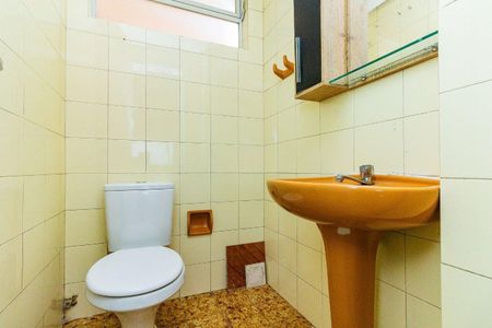 Banheiro  de kitnet/studio para alugar com 1 quarto, 26m² em Centro Histórico, Porto Alegre