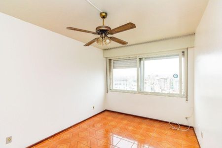 Quarto/Sala  de kitnet/studio para alugar com 1 quarto, 26m² em Centro Histórico, Porto Alegre