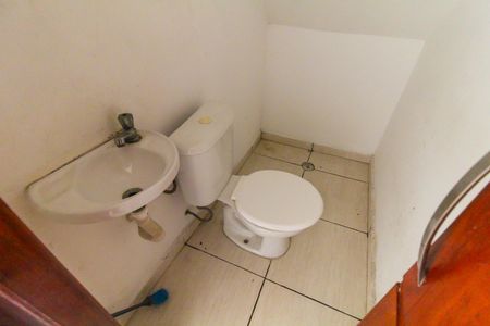 Casa para alugar com 95m², 2 quartos e 2 vagasLavabo