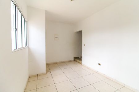 Sala de casa para alugar com 2 quartos, 95m² em Limoeiro, São Paulo