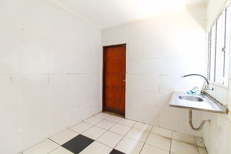 Casa para alugar com 95m², 2 quartos e 2 vagasCozinha