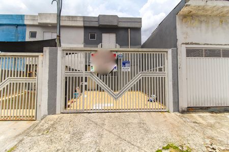 Casa para alugar com 95m², 2 quartos e 2 vagasFachada + Placa