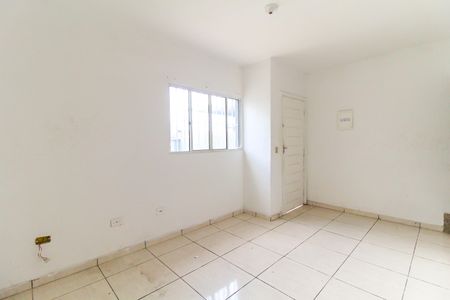Sala de casa para alugar com 2 quartos, 95m² em Limoeiro, São Paulo