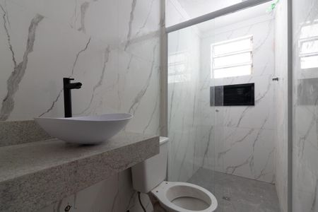 Banheiro de casa para alugar com 1 quarto, 45m² em Vila Matilde, São Paulo