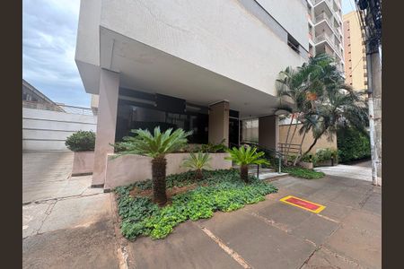 Apartamento para alugar com 38m², 1 quarto e 1 vagaFachada