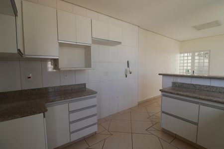 Casa para alugar com 240m², 3 quartos e 3 vagasCozinha