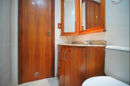 Apartamento à venda com 95m², 2 quartos e 2 vagasBanheiro Corredor