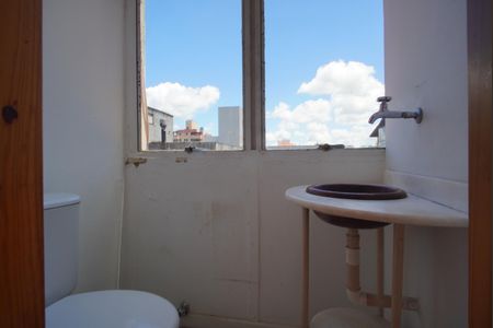 Lavabo de apartamento à venda com 2 quartos, 95m² em Higienópolis, Porto Alegre