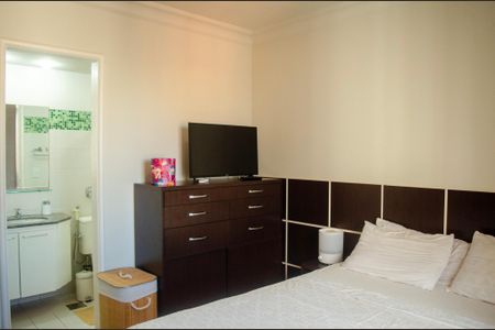 Apartamento para alugar com 64m², 2 quartos e 1 vaga