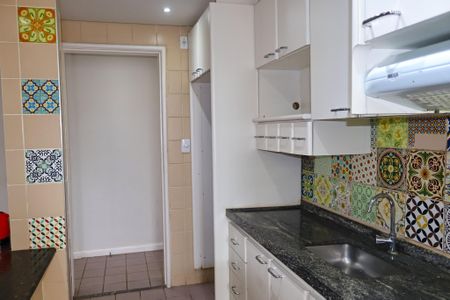 Apartamento para alugar com 65m², 2 quartos e 1 vagaCozinha