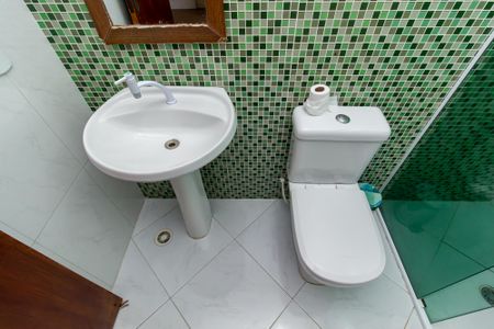 Casa de condomínio para alugar com 65m², 2 quartos e 1 vagaBanheiro da Suíte 1