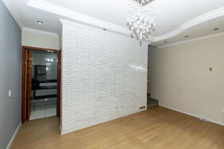 Sala de casa de condomínio para alugar com 2 quartos, 65m² em Itaquera, São Paulo