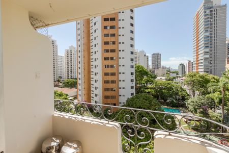 Apartamento para alugar com 67m², 2 quartos e 1 vagaVaranda