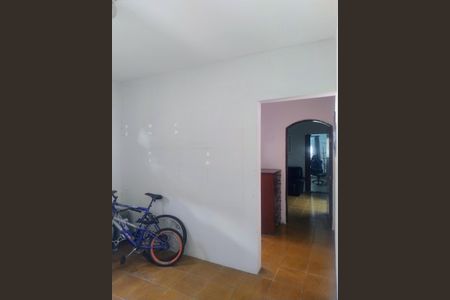 Quarto/Sala  de casa para alugar com 1 quarto, 32m² em Batistini, São Bernardo do Campo