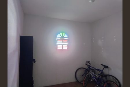 Quarto/Sala  de casa para alugar com 1 quarto, 32m² em Batistini, São Bernardo do Campo