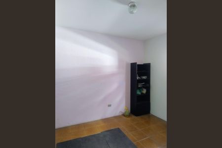 Quarto/Sala  de casa para alugar com 1 quarto, 32m² em Batistini, São Bernardo do Campo