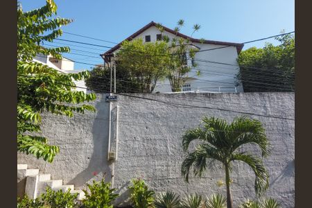 Casa à venda com 400m², 5 quartos e 3 vagasFachada