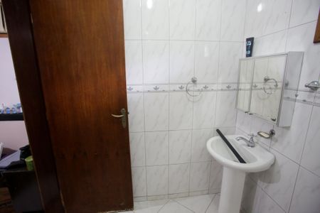 Casa à venda com 400m², 5 quartos e 3 vagasBanheiro da Suíte 2