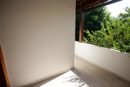 Casa à venda com 400m², 5 quartos e 3 vagasVaranda da Suíte 2