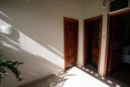 Casa à venda com 400m², 5 quartos e 3 vagasVaranda da Suíte 2