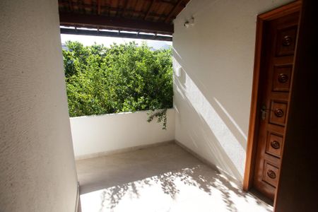 Casa à venda com 400m², 5 quartos e 3 vagasVaranda da Suíte 2