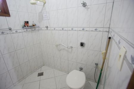 Casa à venda com 400m², 5 quartos e 3 vagasBanheiro da Suíte 2