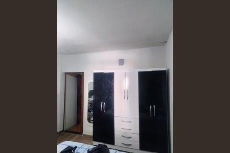 Quarto/Sala  de casa para alugar com 1 quarto, 35m² em Batistini, São Bernardo do Campo