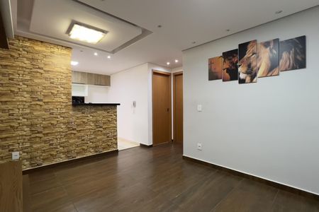 Sala de apartamento para alugar com 2 quartos, 48m² em Água Chata, Guarulhos