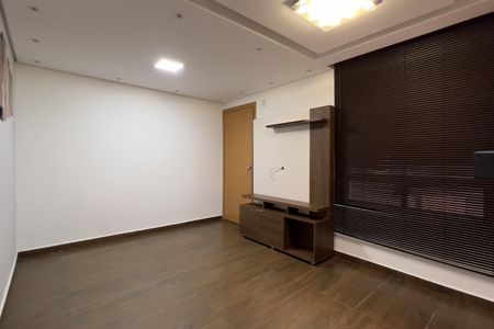 Sala de apartamento para alugar com 2 quartos, 48m² em Água Chata, Guarulhos