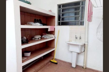 Casa à venda com 280m², 2 quartos e 3 vagas