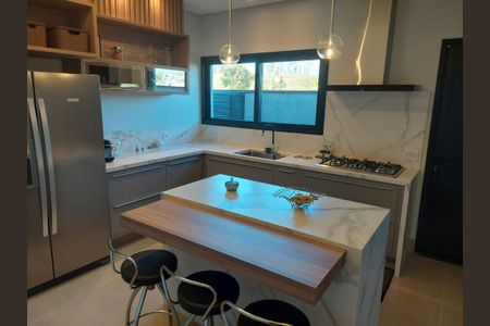 Casa de condomínio à venda com 407m², 5 quartos e 6 vagas