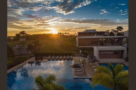Casa de condomínio à venda com 407m², 5 quartos e 6 vagas