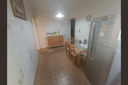 Casa à venda com 101m², 3 quartos e 3 vagas