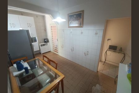 Casa à venda com 101m², 3 quartos e 3 vagas