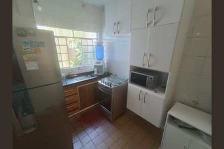 Casa à venda com 101m², 3 quartos e 3 vagas