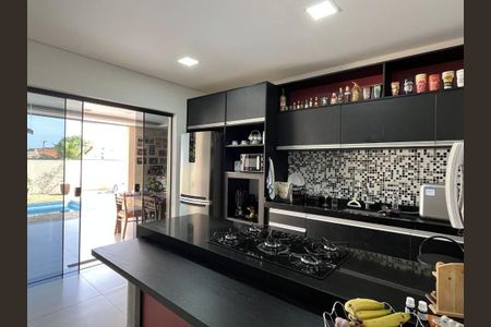 Casa à venda com 3 quartos, 220m² em Mansões Santo Antônio, Campinas